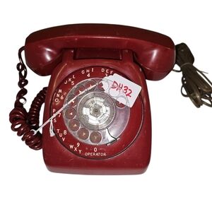 Vintage Red AT&T Western Electric Rotary Dial Phone. PreOwned.